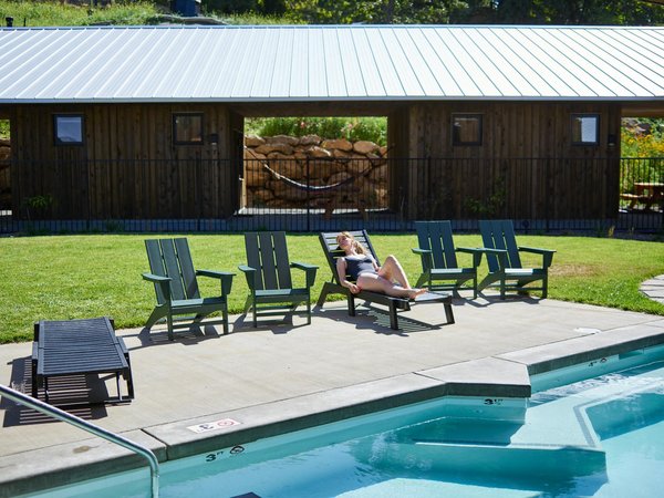 Doit-on Ajouter une Assurance à Votre Devis de Piscine ? Avantages et Inconvénients à Considérer
