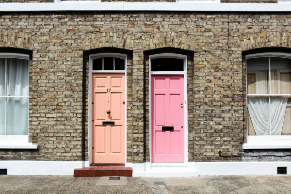 Les meilleures marques de portes pour un intérieur chic et durable