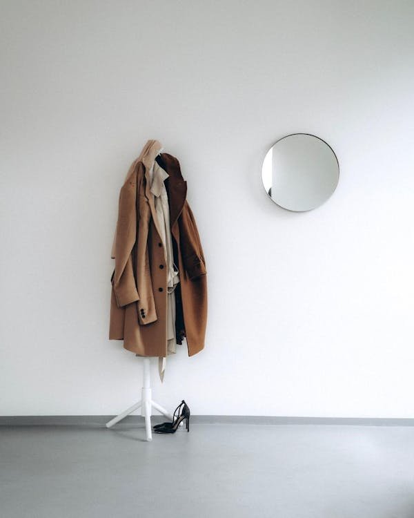 Achat porte manteau bois : découvrez notre sélection élégante et abordable